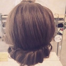 シニヨンが苦手な人は必見!カチューシャを使って作る簡単アレンジ方法☆ ヘアアレンジ ロングヘア