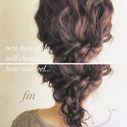 ゆるふわ感がとっても可愛い♡フェミニンなこなれ編み下ろしアレンジ　ヘアアレンジ　ロングヘア