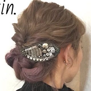 難しい技術は必要ナシ!ミディアムヘア向けのまとめ髪アレンジ ヘアアレンジ ミディアムヘア