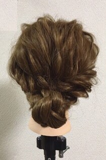 ローポニテから低めお団子に早変わり！気分で簡単に変えられる便利なヘアアレンジ☆4