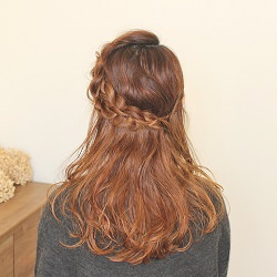 どんな場面にも使える好印象スタイル☆華やかでゆるふわなサイドアレンジ　ヘアアレンジ　ロングヘア