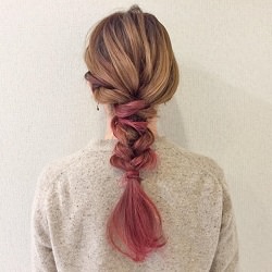 デートにおすすめ♡大人可愛い編みおろしヘアアレンジ ヘアアレンジ ロングヘア
