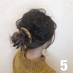 後れ毛が可愛い♡こなれ感のあるボリュームアップヘアー ヘアアレンジ ミディアムヘア