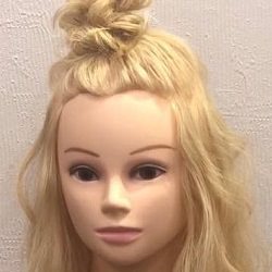 ピン不要なので簡単!こなれ感のある高めお団子アレンジ ヘアアレンジ ロングヘア