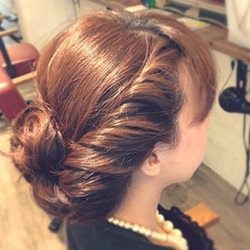 パーティーや結婚式にピッタリ!プリンセス風のシニヨンヘア☆ ヘアアレンジ ロングヘア