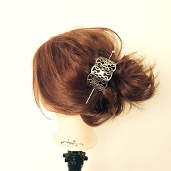 お花のように華やか☆高めシニヨンのフェミニンヘアアレンジ ヘアアレンジ ロングヘア