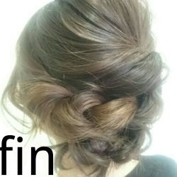 ゆるふわパーティスタイル♪セルフアレンジとは思えないシニヨンヘアー ヘアアレンジ ロングヘア