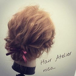 ナチュラルあざとい♪くるりんぱとツイストで作るガーリーシニヨン ヘアアレンジ ロングヘア