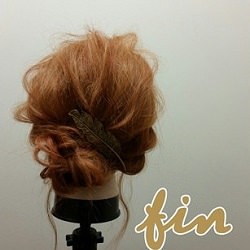 おしゃれなバレッタを使ったゆるふわまとめ髪アレンジ ヘアアレンジ ミディアムヘア