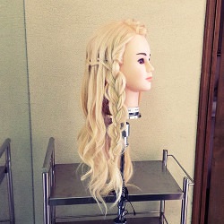 お洒落すぎるウォーターフォールで個性派アレンジ♪　ヘアアレンジ　ロングヘア