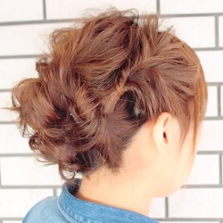 くるりんぱの応用編!ロングヘアーのまとめ髪アレンジ ヘアアレンジ ロングヘア