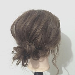 1度は真似したい憧れアレンジ♪ゆるっとシルエットが可愛いシニヨンアレンジ ヘアアレンジ ロングヘア