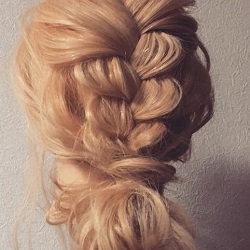 後れ毛が可愛い☆三つ編みハーフアップにちょい足しアレンジ ヘアアレンジ ロングヘア