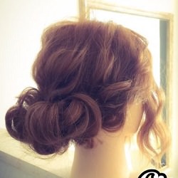 ヘアアクセも映える☆華やかさ満点のロングヘアを活かしたギブソンタック ヘアアレンジ ロングヘア