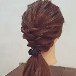 ひと手間かければマンネリ解消☆差がつく愛され大人ローポニー♪ ヘアアレンジ ロングヘア