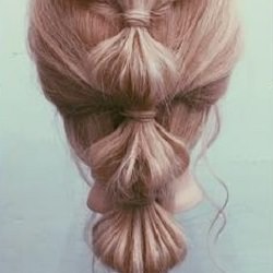 目立つこと間違いなし☆オニオンヘアーにひと工夫加えた上級者アレンジ ヘアアレンジ ロングヘア