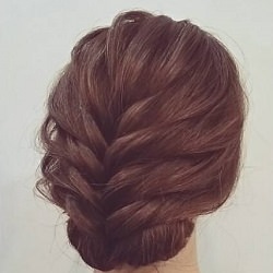 三つ編みプラスでもっと可愛く♡和装にも合う上品シニヨンアレンジ ヘアアレンジ ロングヘア