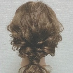 初対面でも心を掴む☆印象バッチリのおしとやかなローポニー♪ ヘアアレンジ ミディアムヘア