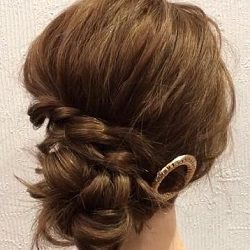 大事なデートやお呼ばれに♡華やかさ抜群のシニヨンアレンジ ヘアアレンジ ロングヘア