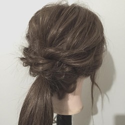 ボリュームを出したい方におすすめ!女の子らしいふんわりポニーテール♡ ヘアアレンジ ロングヘア