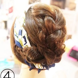 トレンドのスカーフを上手く活用☆スカーフ×まとめ髪アレンジ! ヘアアレンジ ミディアムヘア