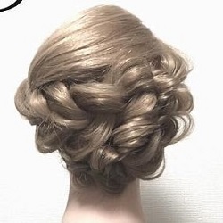 三つ編みとくるりんぱでできちゃう!イベントで大活躍のアップヘア☆ ヘアアレンジ ロングヘア