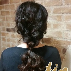 凝って見えるのに簡単!くるりんぱと三つ編みだけのローポニテアレンジ☆ ヘアアレンジ ロングヘア