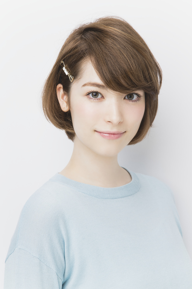 ナチュラルキュートな耳かけショート ヘアレシピ 頭美人