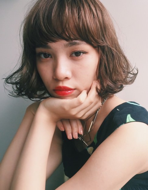 ワイドバングに似合うヘアスタイル