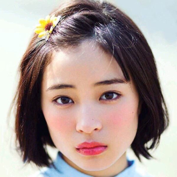 ボブからオン眉 可愛すぎる広瀬すずのヘアスタイル ヘアスタイル 頭美人