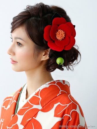 卒業シーズン！袴に似合うヘアスタイル3