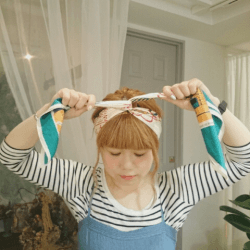 ショップ店員風♪スカーフでおしゃれヘアアレンジ4