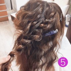 シンプルなプロセスで出来る♪本格派ヘアアレンジ5