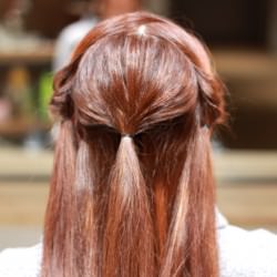 くるりんぱを応用したポニテでありきたりヘアは卒業☆4