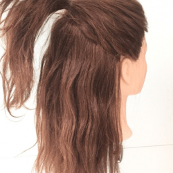 忙しい朝に！簡単基本のお団子アップヘアーのやり方☆1