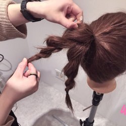 外国人風ヘアアレンジ☆ルーズお団子4