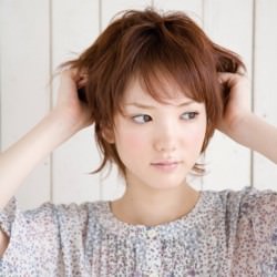 ボブヘア・プチポニーテールヘアアレンジ1