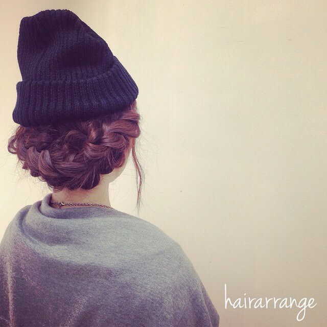 寒い日のマストアイテム ニット帽に似合うヘアアレンジ ヘアスタイル 頭美人 寒い日のマストアイテム ニット帽に似合うヘアアレンジ ヘアスタイル 頭美人