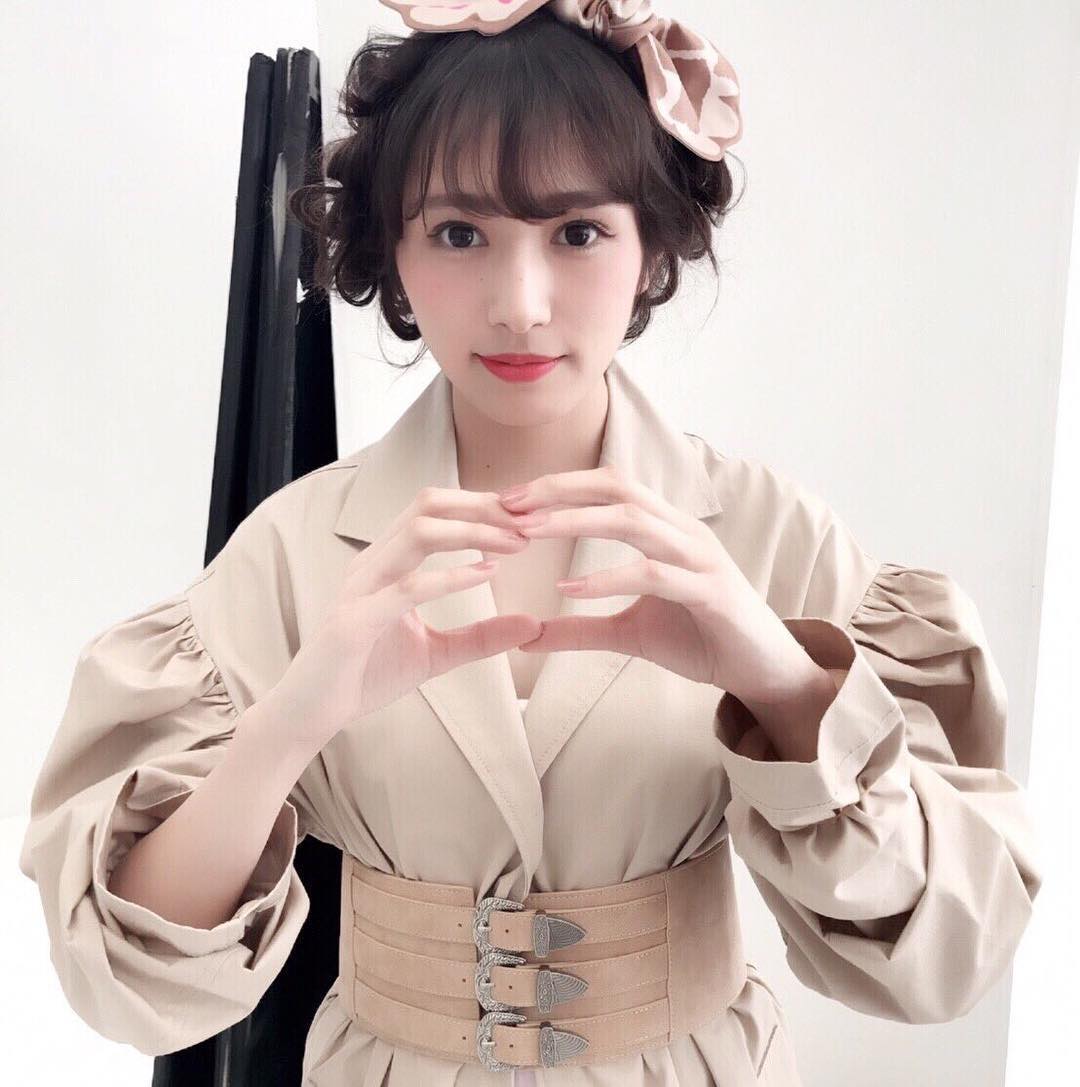 大人可愛い♡渡辺梨加さんのヘアスタイル ④