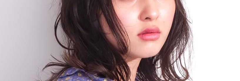 ナチュラルメイクに似合うヘアスタイルメイク3