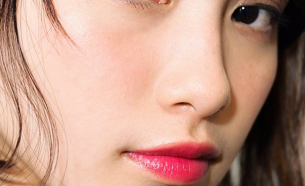 つや肌メイクに似合うヘアスタイル ポイント3