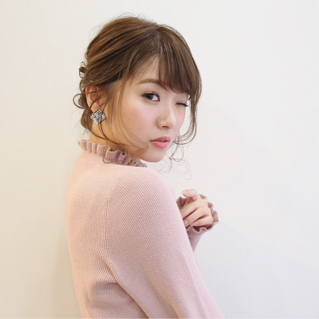 冬デートで魅せる うなじ出しヘアアレンジ ヘアスタイル 頭美人 冬デートで魅せる うなじ出しヘアアレンジ ヘアスタイル 頭美人