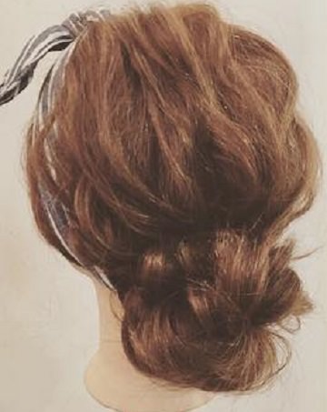 つけるだけでレトロガ ルになれる カチューシャに合うヘアアレンジ ヘアスタイル 頭美人