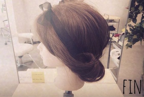 つけるだけでレトロガ ルになれる カチューシャに合うヘアアレンジ ヘアスタイル 頭美人