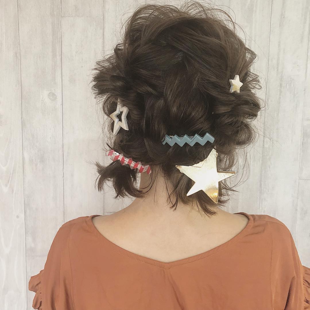 ナチュラルで大人っぽい☆シトラスカラーのアイテムに合うヘアアレンジ2