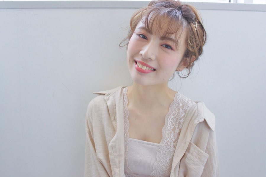 2019年夏のトレンド！サンドカラーのアイテムに合うヘアアレンジ1