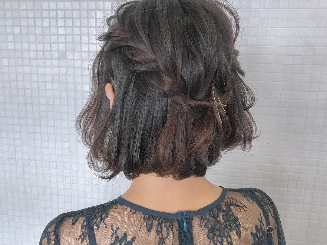 暑い夏はショートヘアがオススメ！ショートヘアでもできるこなれアレンジ４