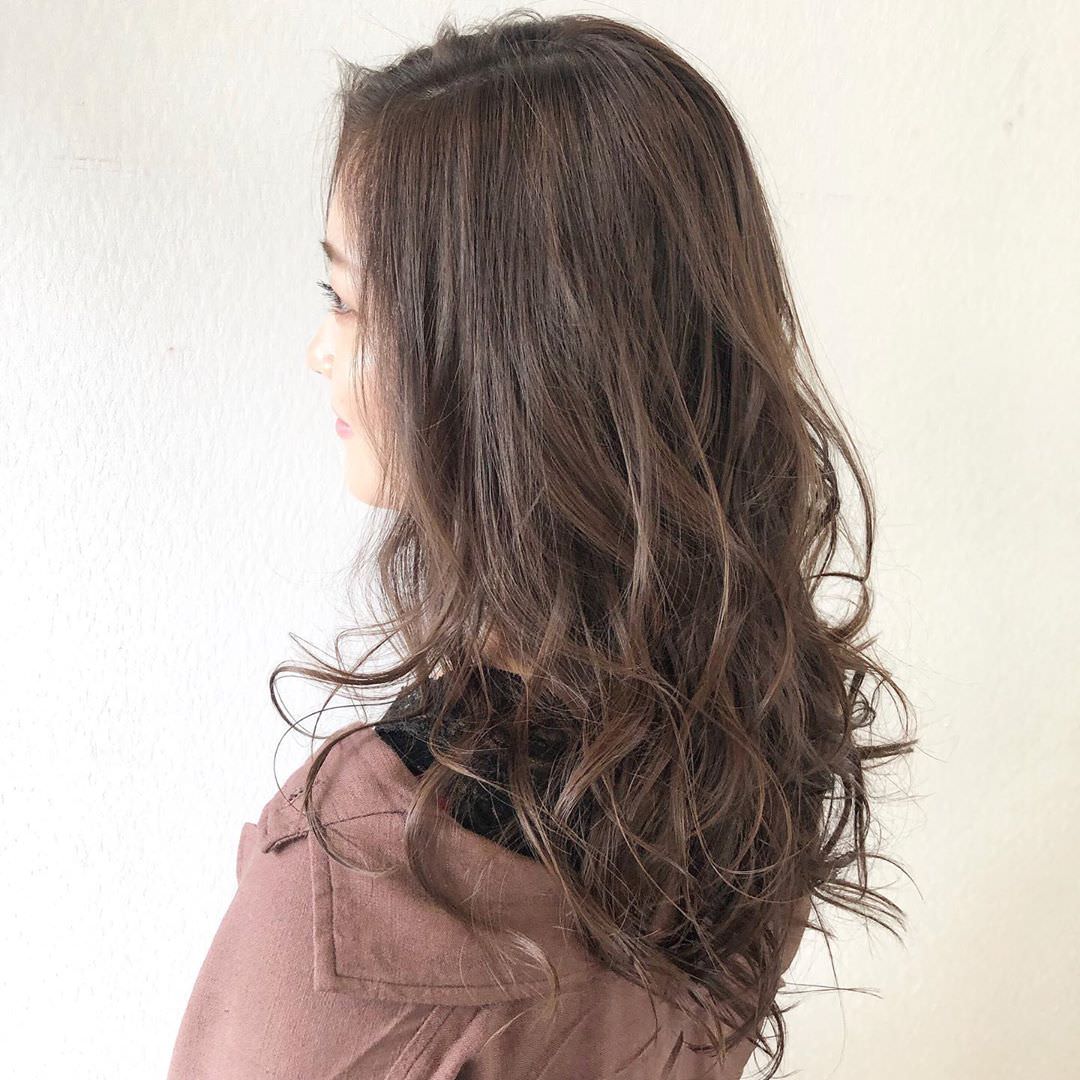 寒いから髪を結びたくない そんな女子たちにおすすめの巻き髪スタイル ヘアスタイル 頭美人 寒いから髪を結びたくない そんな女子たちにおすすめの巻き髪スタイル ヘアスタイル 頭美人