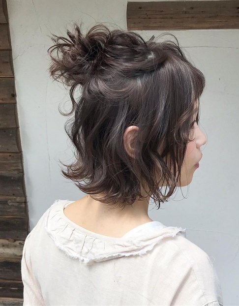 きれいめスタイルに欠かせない◎シフォンワンピースにぴったりのヘアアレンジ