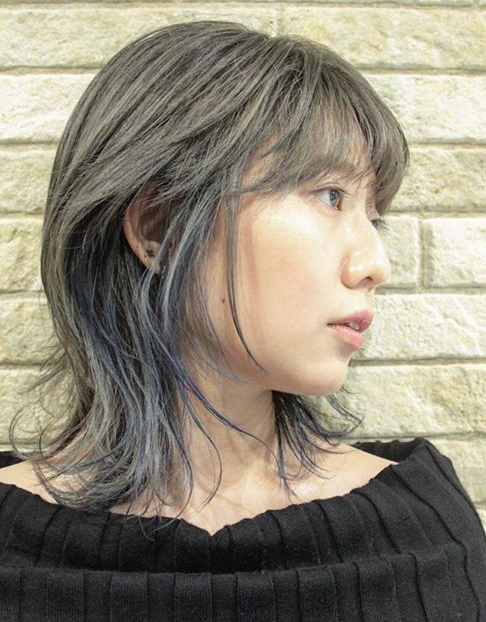 ツヤ肌で抜け感アップ◎ツヤ肌を活かして大人っぽくなるヘアスタイル☆